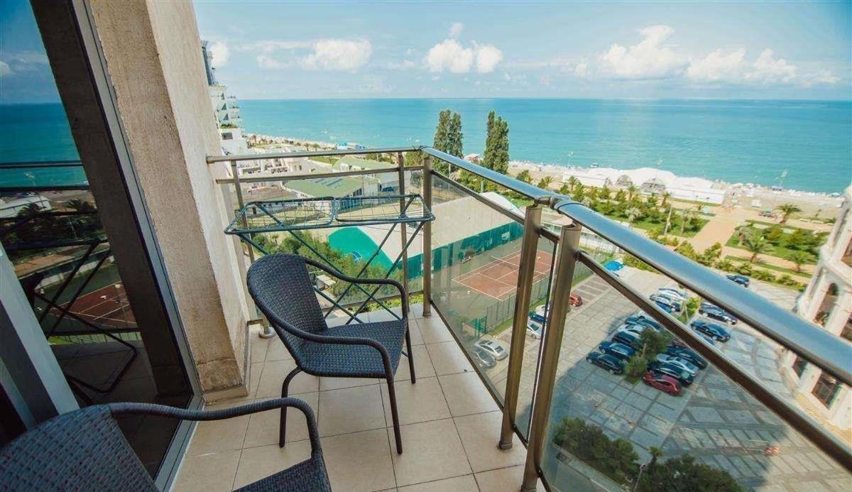 Batumi Royal Apartments Extérieur photo